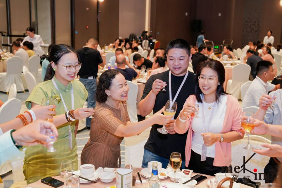 PHEONLUX was honored to attend Yuyao Meikeng's 20th Anniversary Celebration